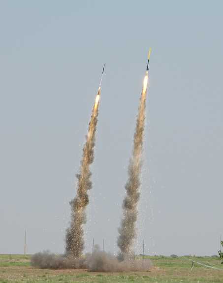 rocket drag race at KLOUDbusters rocket launches near Argonia, Kansas