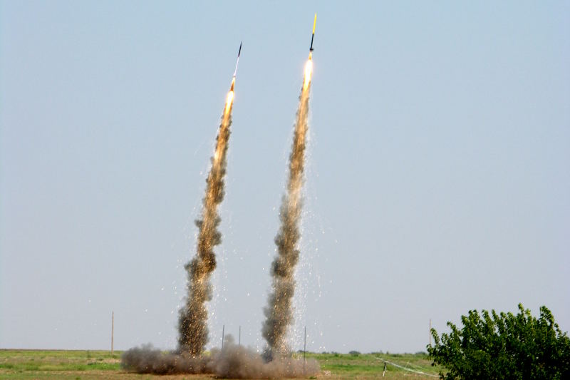 rocket drag race at KLOUDbusters rocket launches near Argonia, Kansas