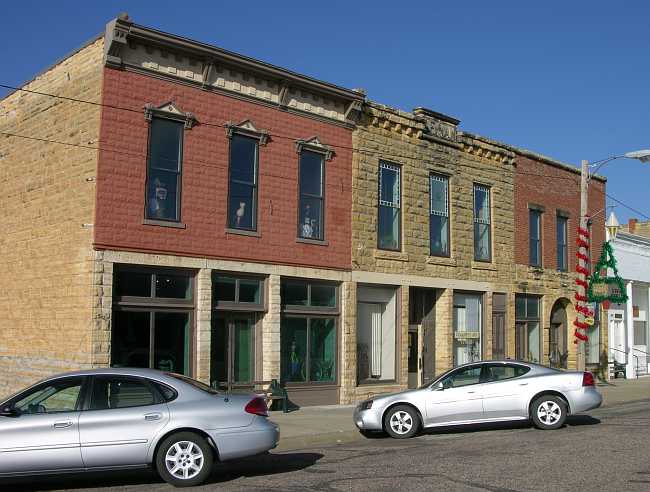 Lucas Grassroots Art Center