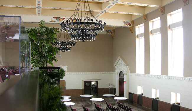 Great Overland Station waiting room
