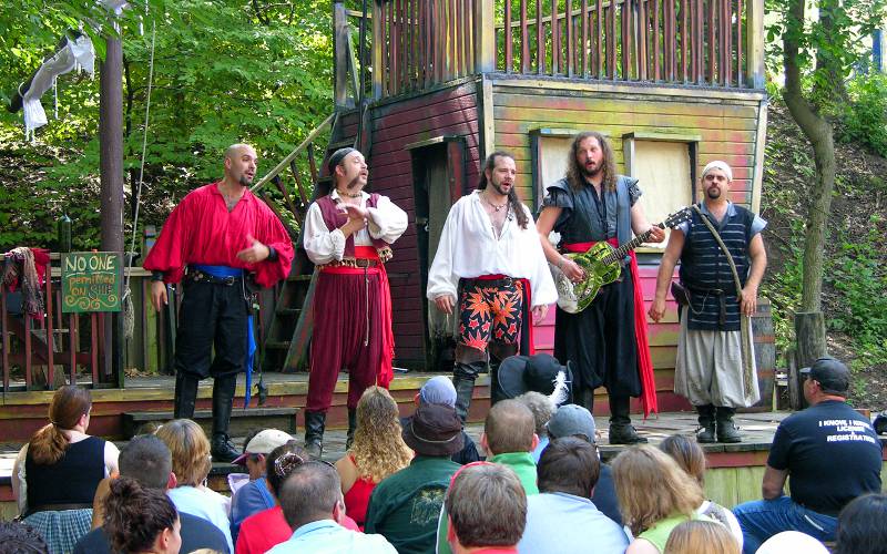 Jolly Rogers performing at the Kansas City Renaissance Festival