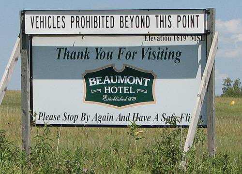 Beaumont Hotel Airport - Beaumont, Kansas