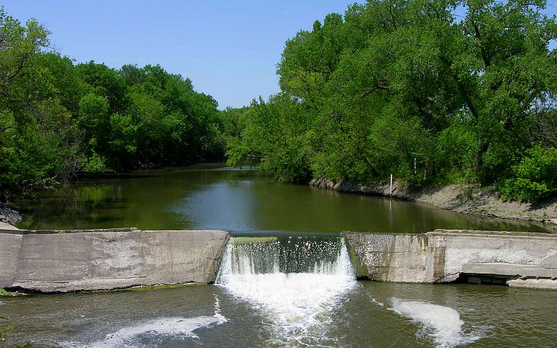 Cottonwood Falls Dam