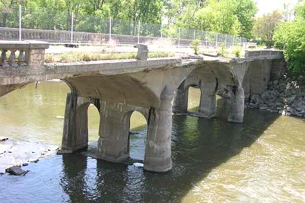 Cottonwood Falls Bridge
