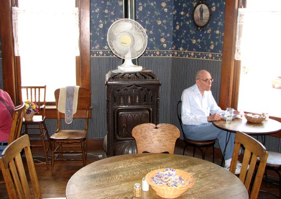 Frannie's restaurant dinning room in Yates Center, Kansas