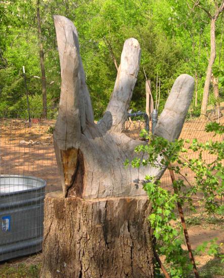 Glenn Stark palm tree sculpture