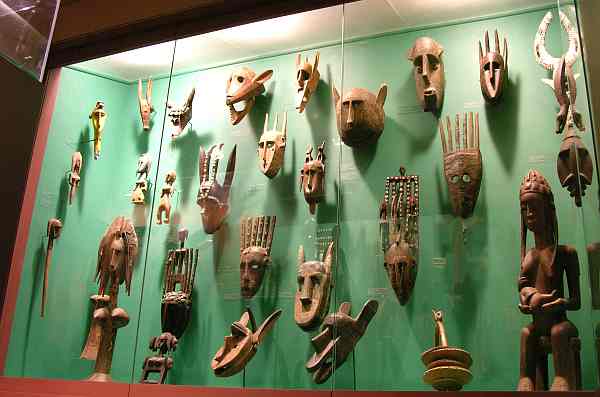 Safari Museum masks