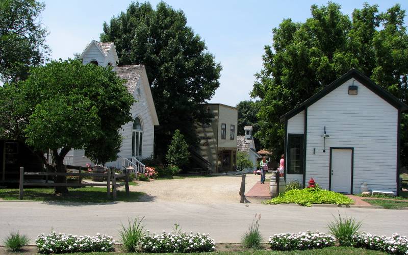 Old Prairie Town at Ward-Meade Historic Site