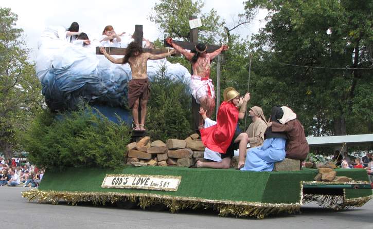 God's Love float in Biblesta parade