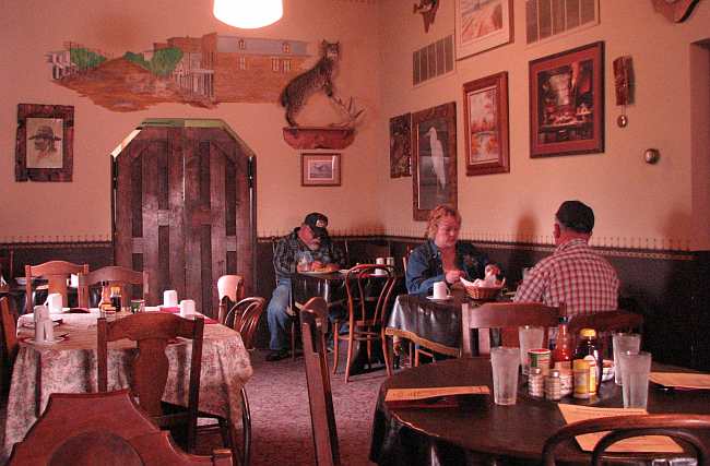 Bunker Hill Cafe dining room