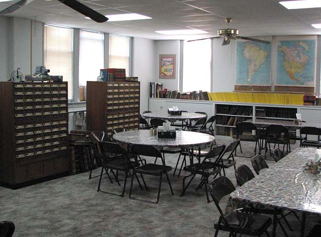 library dining room at Hickory Tree Restaurant