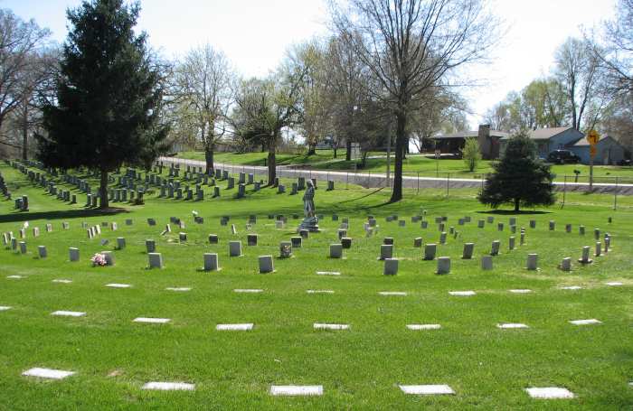 Mount Muncie Cemetery baby mound