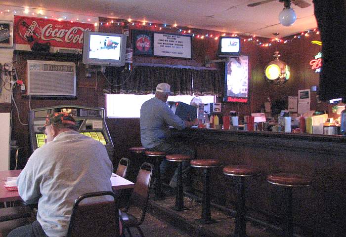 Prairie Nut Hut bar and dinning area