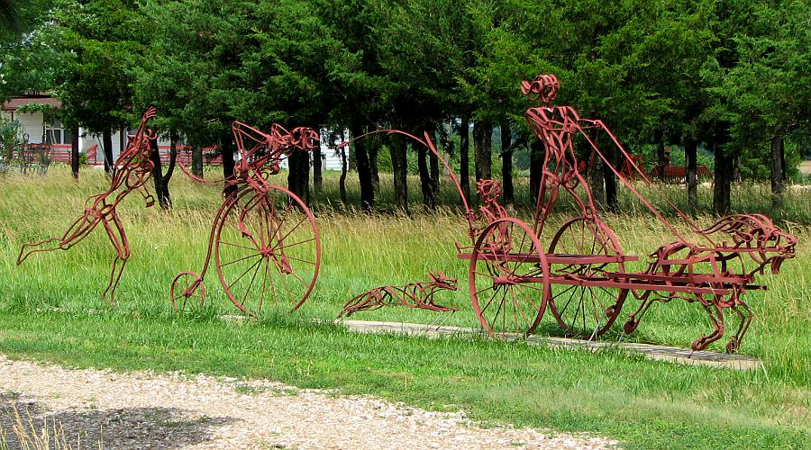 Henry's Sculpture Hill - Augusta, Kansas