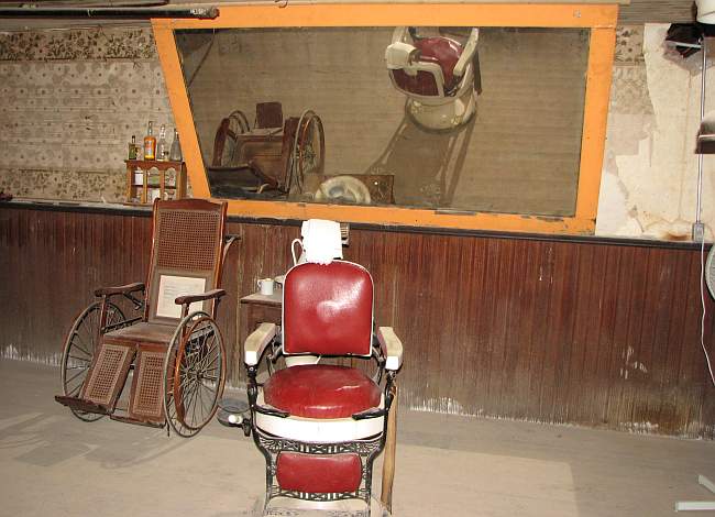 Jung's Barber Shop