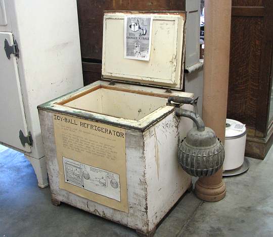 Crosley Icyball refrigerator