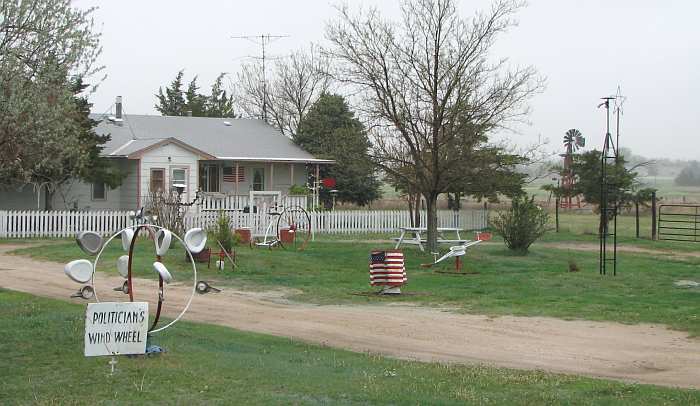 Harvey Walz's metal sculptures - St. Francis, Kansas