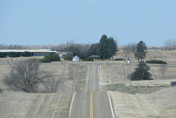 T intersection at the end of K-191 Highway
