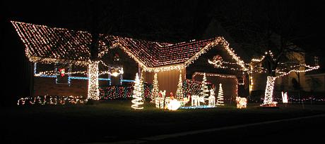 Curtis Family Christmas Light Display - Overland Park, Kansas