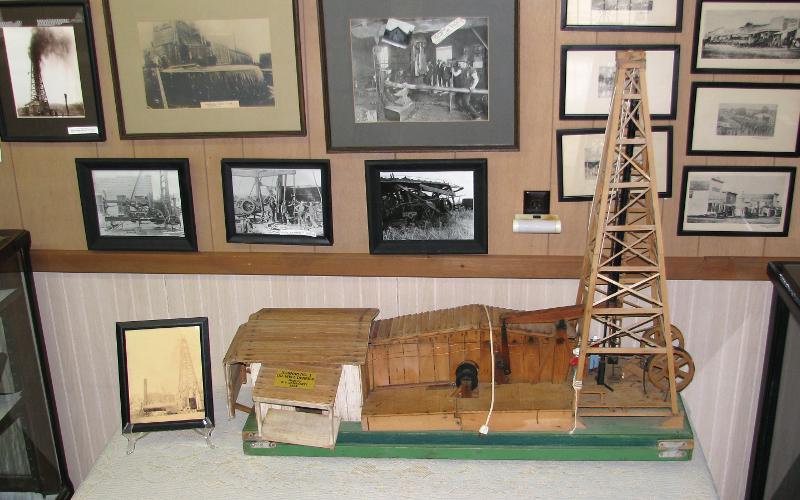 Oil Well replica - Neodesha, Kansas