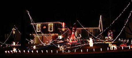 Haskins Street Chrsitmas light Display - Lenexa, Kansas