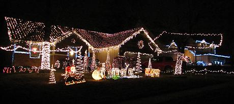 Curtis Family Christmas Light Display - Overland Park, Kansas