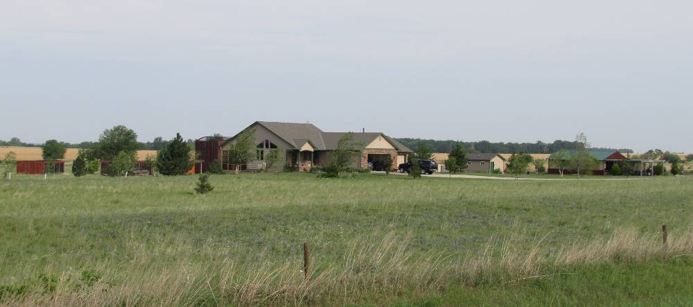 Eagle Valley Raptor Center - West Cheney, Kansas