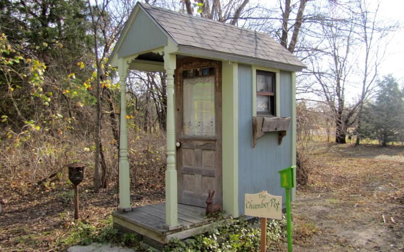 Chamber Pot - Elk Falls outhouse tour