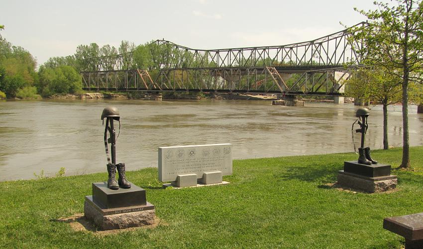 Amelia Earhart Memorial Bridge and Atchison Railroad Bridge