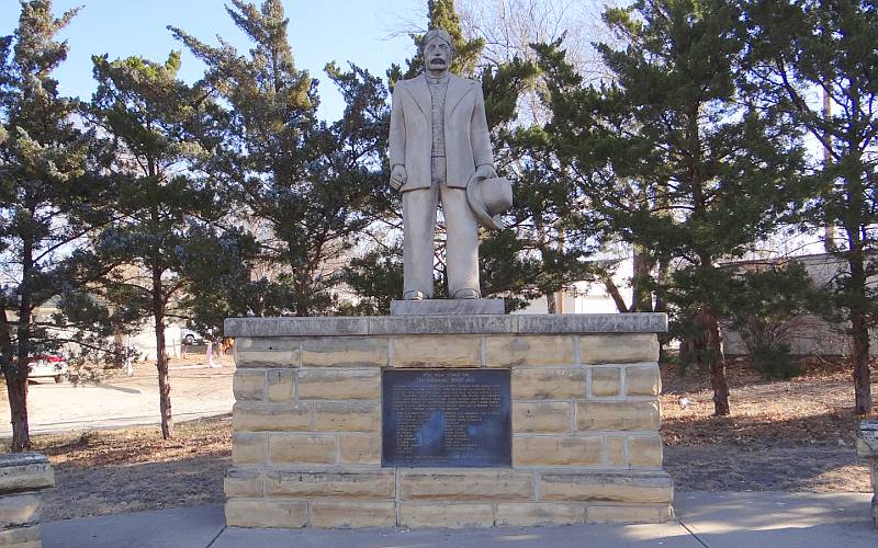 Boot Hill statue by Pete Felten
