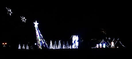 Front Dorr Christmas sound and light display