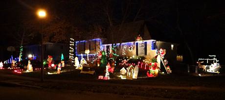 Petersons' 92nd Terrace Display - Overland Park, Kansas