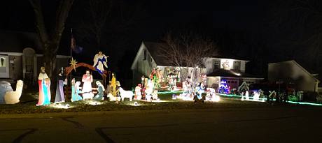 Vielhauer Christmas Display - Shawnee, Kansas