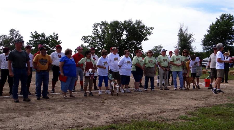 Muscotah volunters for the Worlds Largest Baseball