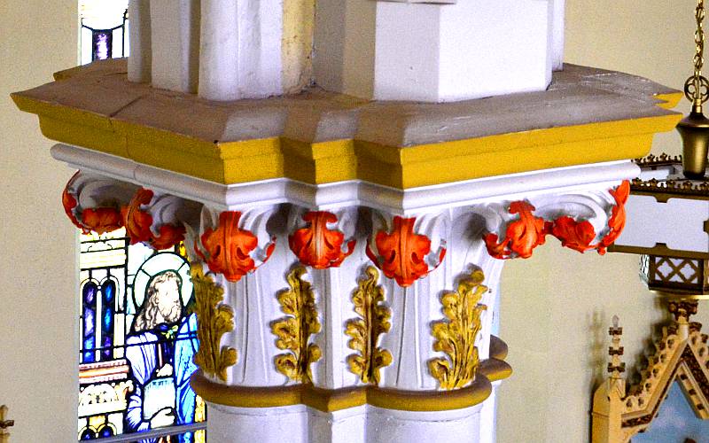 Column capital