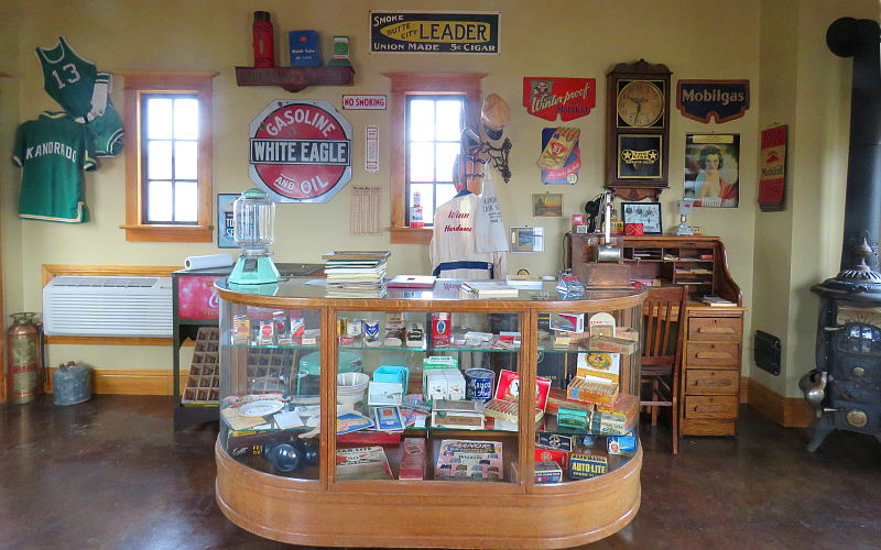 White Eagle gas station interior - Goodland, Kansas