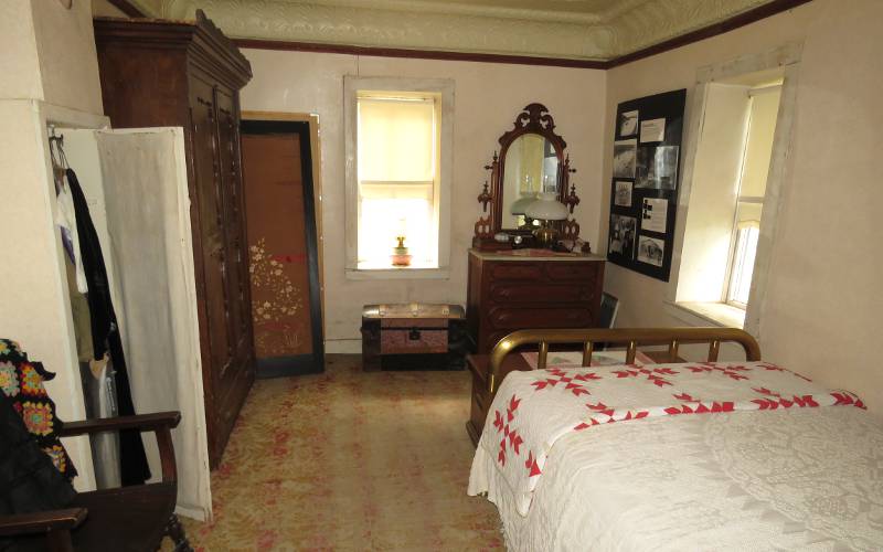 Cottonwood Ranch bedroom