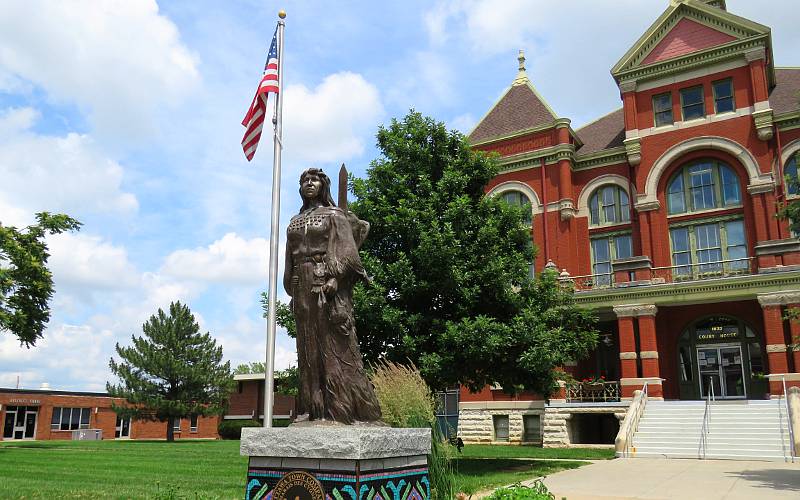 Byffal Woman statue by Charlie Norton - Ottawa, Kansas