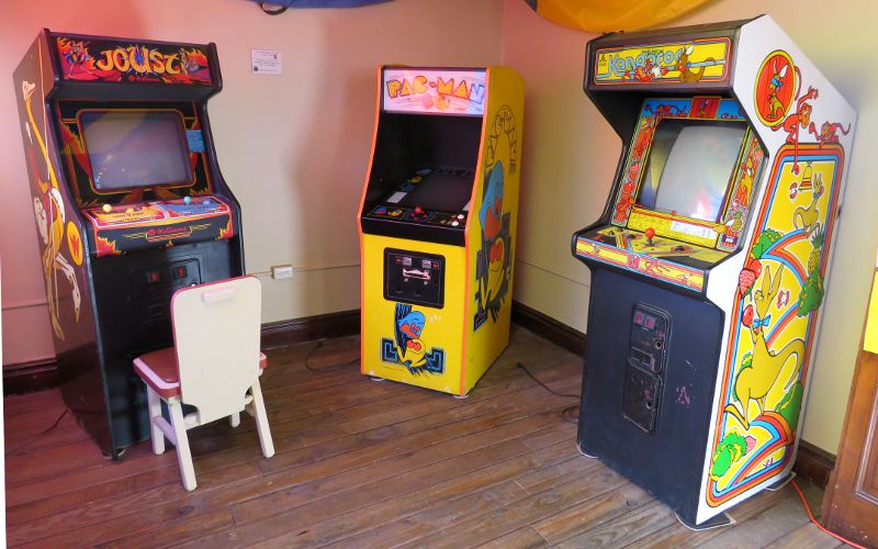 Pac-Nan and Joust video game machines