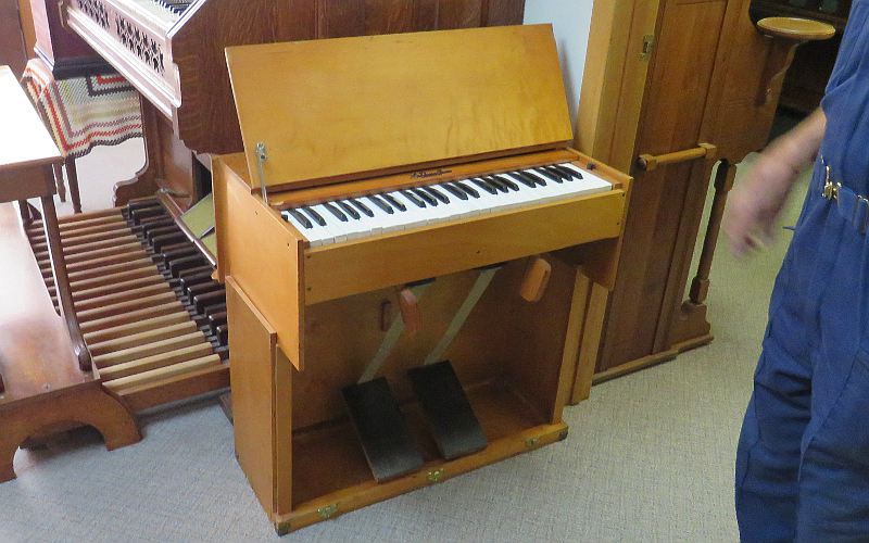 Lo Duca Brothers Harmonium