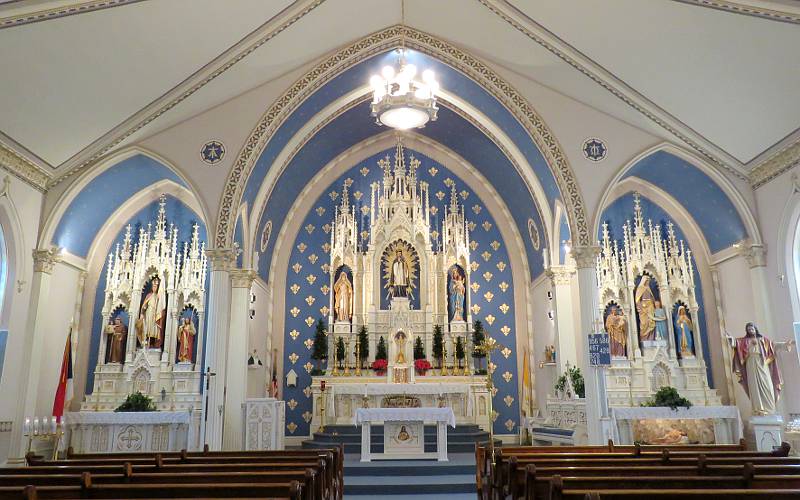 St. John Nepomucene Catholic Church altars