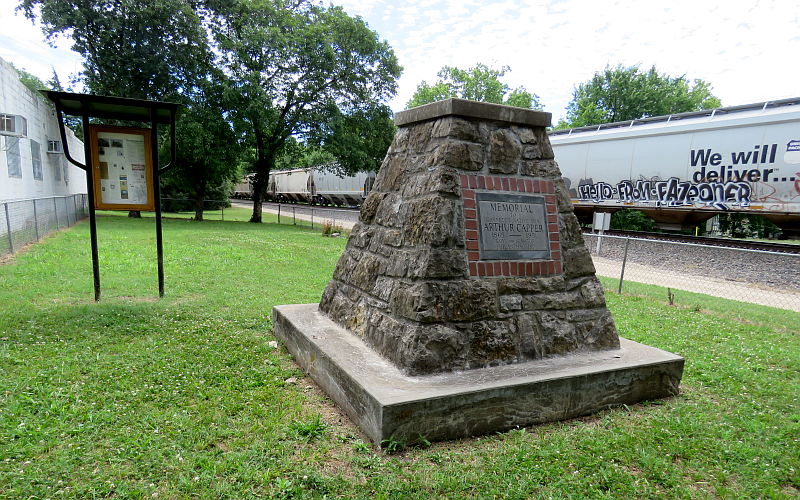 Arthur Capper Memorial and kiosk