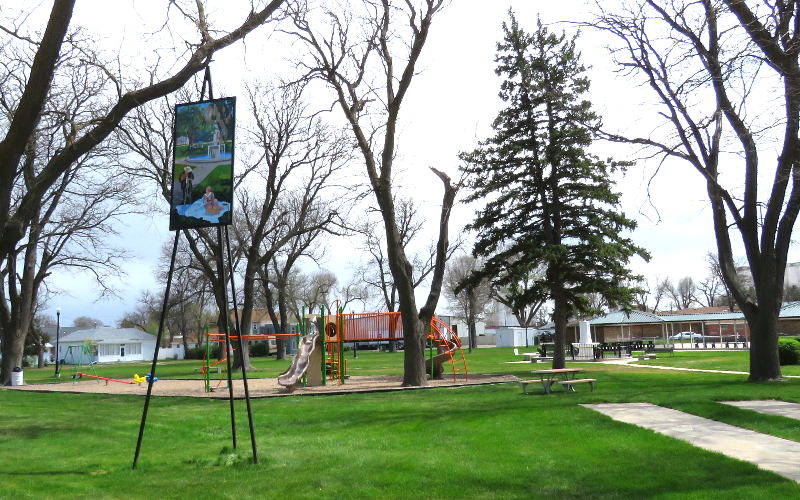 Picnic in the Park mini easel painting in the park - Goodland, Kansas