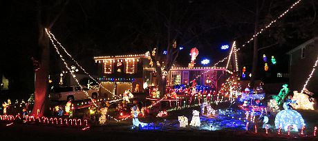 Haskins Street Chrsitmas light Display - Lenexa, Kansas