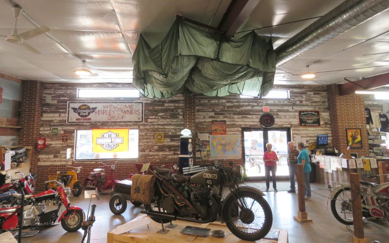 Cushman Military Airborne 53 - St. Francis Motorcycle Museum