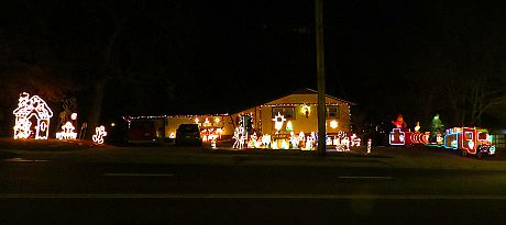 Steve Pearson Christmas Display - Merriam, Kansas