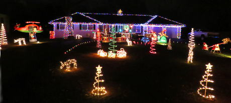 Deckard Family Christmas Display - Kansas City, Kansas