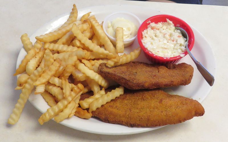 Catfish basket - Gridiorn Cafe