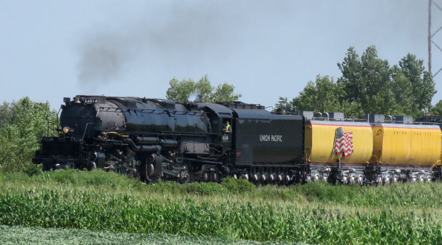 Big Boy steam locomotive No. 4014 in Kansas in 2021