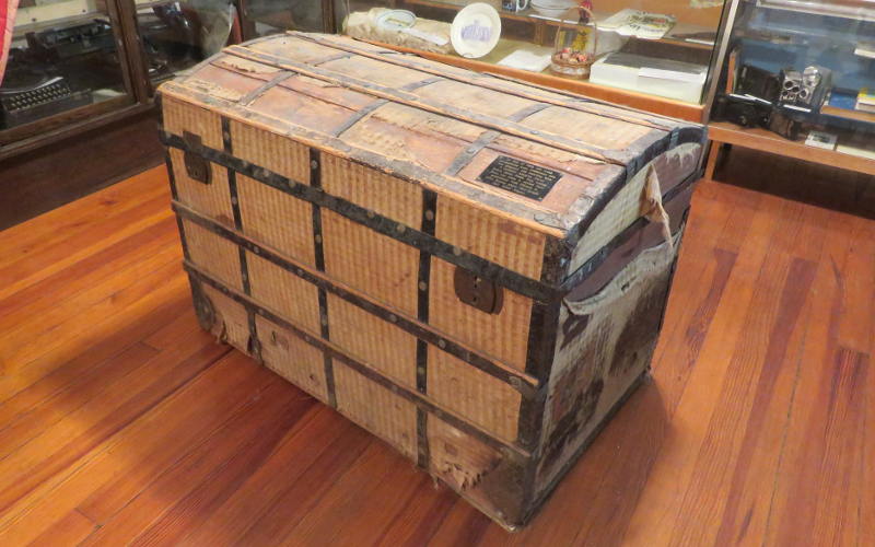 Immigrant Trunk